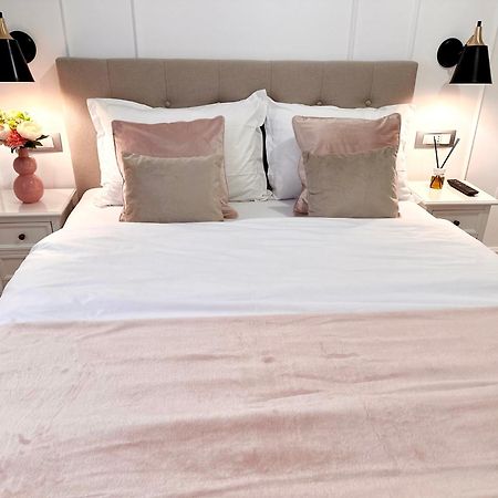 Central Spacious Apartment With Balcony - Alba Carolina Алба Юлия Екстериор снимка